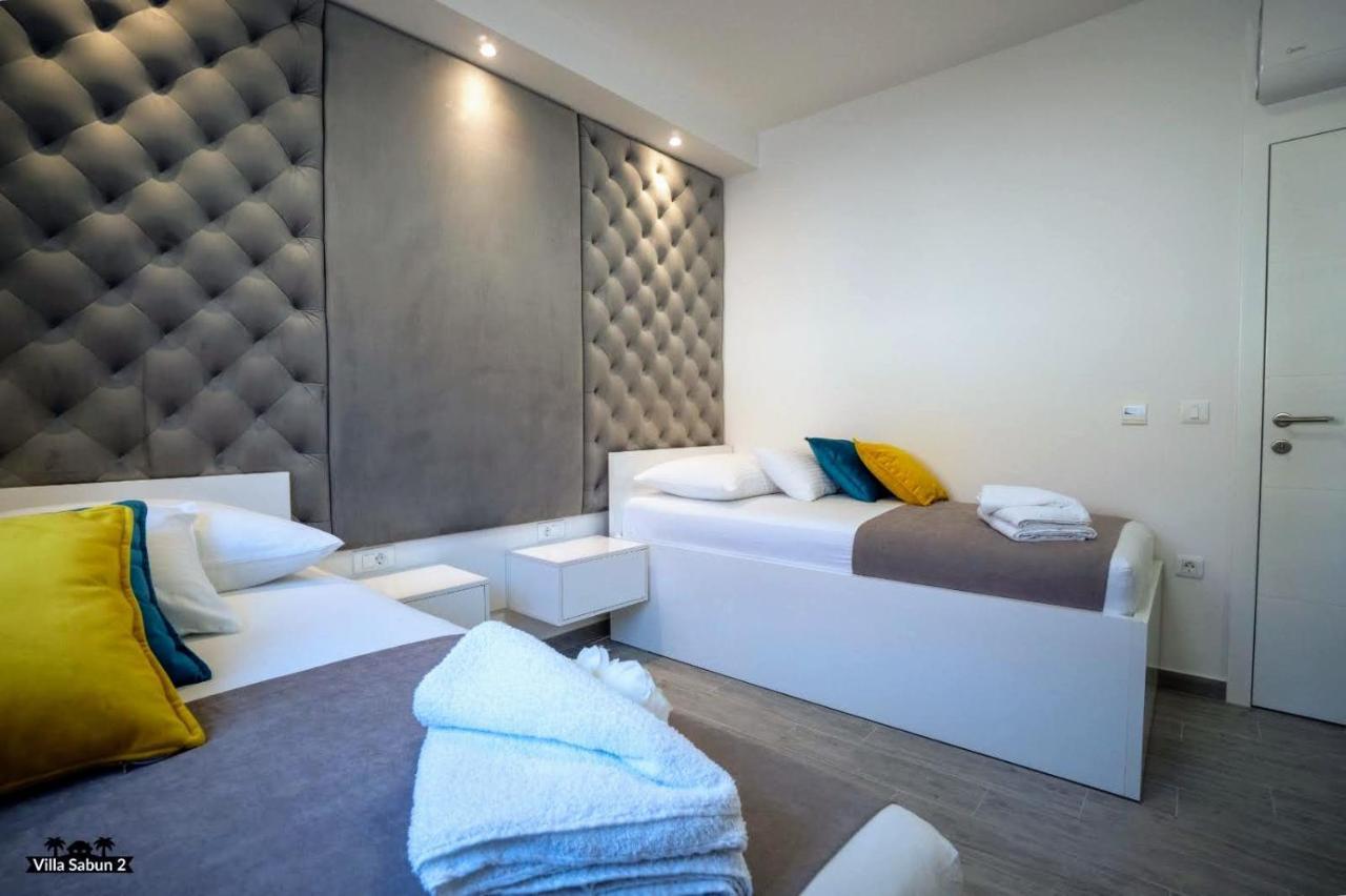 Villas Sabun - Modern House With Heated Pool Привлака Экстерьер фото