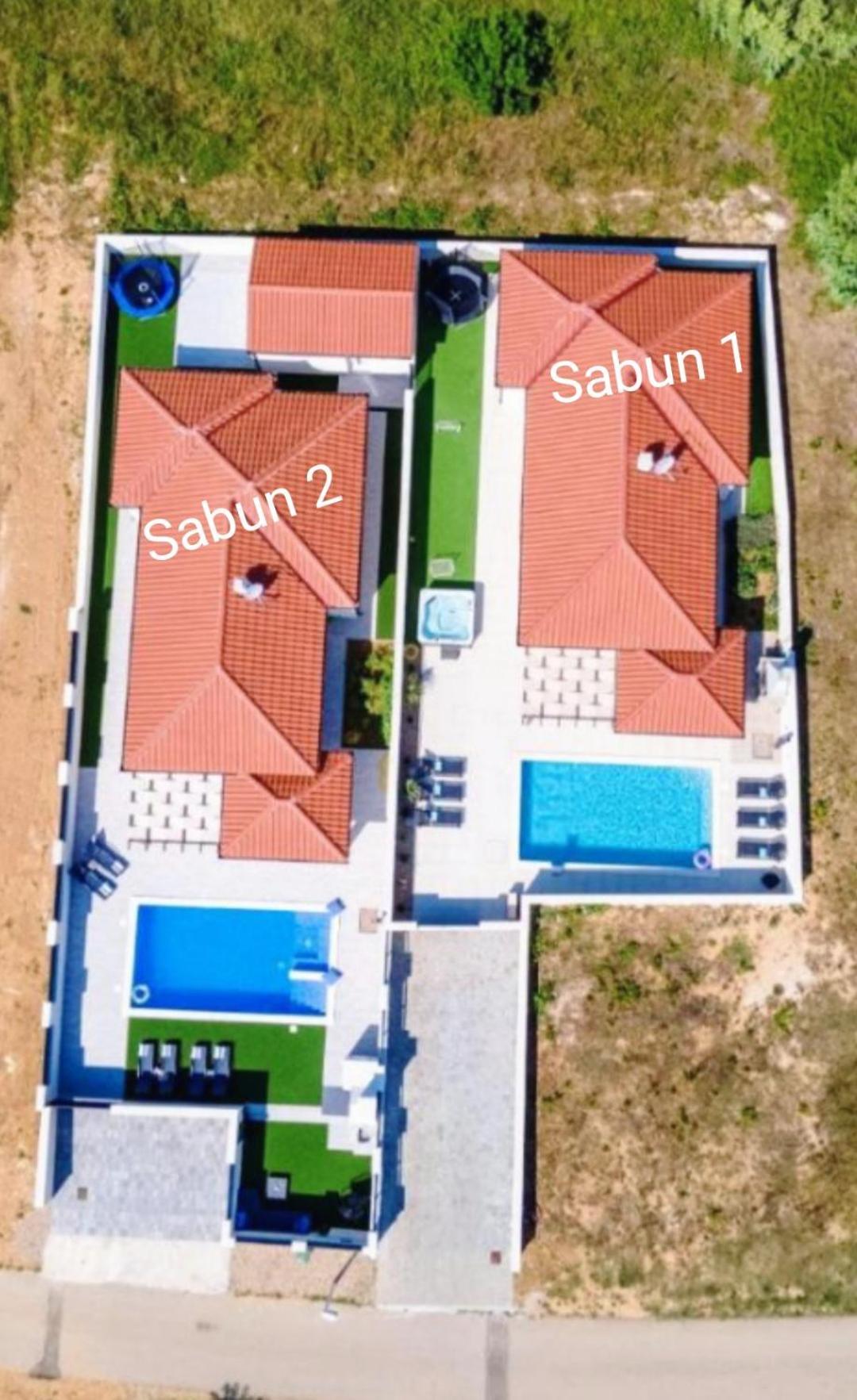 Villas Sabun - Modern House With Heated Pool Привлака Экстерьер фото