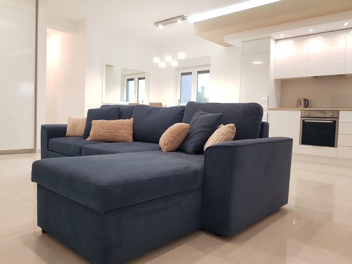 Villas Sabun - Modern House With Heated Pool Привлака Экстерьер фото